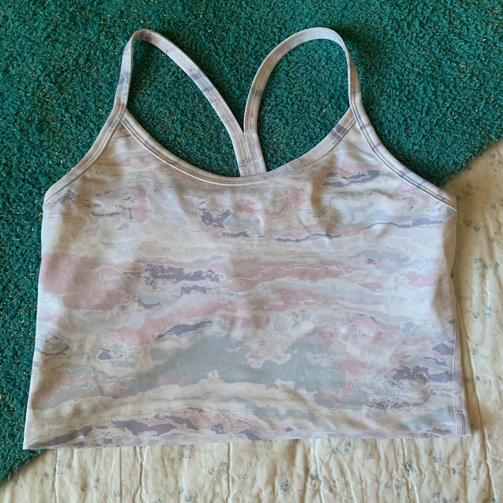 Beyond Yoga Cropped Tank 💗 Pink and Purple Camo